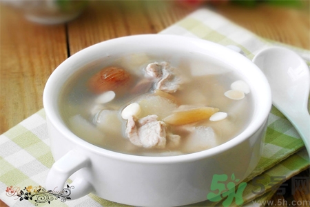 麥冬泡水喝的功效有哪些？麥冬泡水有什么禁忌？