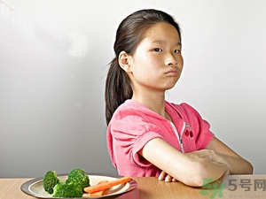 寶寶挑食不愛(ài)吃飯?jiān)趺崔k？寶寶挑食怎么辦？