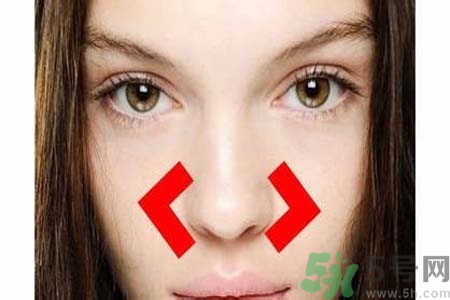 鼻翼長(zhǎng)痘痘怎么辦？鼻翼長(zhǎng)痘解決方法有哪些？