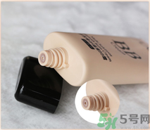 粉底液有隔離作用嗎？粉底液有什么作用？