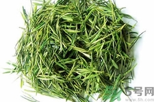 過期的茶葉有什么作用？隔夜的茶葉有什么作用？