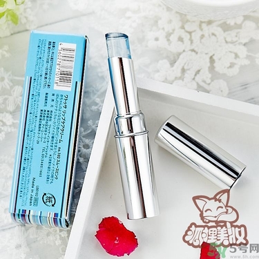 WATOSA潤(rùn)唇膏怎么樣？WATOSA護(hù)唇膏好用嗎？