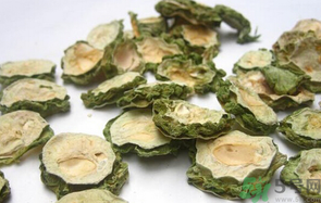 苦瓜干泡水喝可以減肥嗎？苦瓜干泡水功效