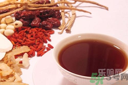 黃芪當歸可以泡水喝嗎？黃芪當歸泡水喝有什么功效？