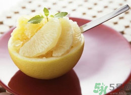 柚子皮可以泡水喝嗎？柚子皮泡水喝的功效