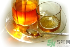 早晨空腹喝蜂蜜水好嗎？蜂蜜水什么時候喝好？