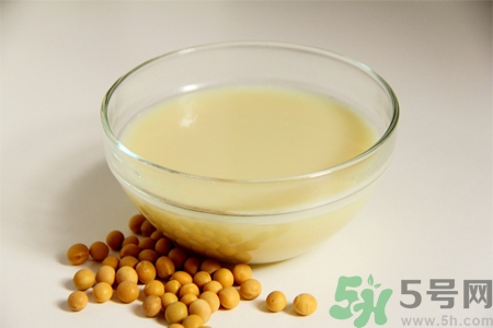 豆?jié){是堿性還是酸性？豆?jié){是涼性還是熱性？