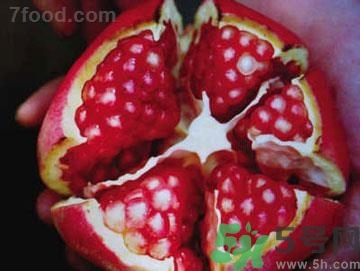 石榴里面發(fā)黑能不能吃？石榴發(fā)黑怎么辦？