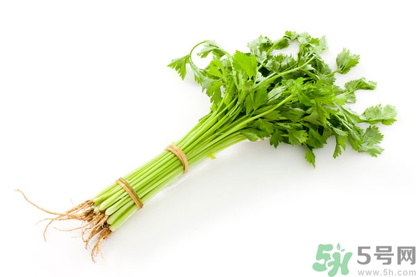 芹菜汁能去斑嗎？芹菜汁可以做面膜嗎？