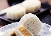 冰皮月餅和冰淇淋月餅有什么區(qū)別？冰皮月餅和冰淇淋月餅?zāi)膫€(gè)好吃？