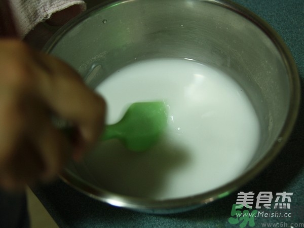 水晶月餅用的什么粉？水晶月餅的做法及配方