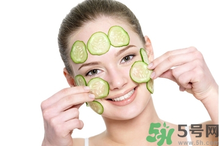 貼黃瓜片后要洗臉嗎？敷黃瓜片后需要洗臉嗎？