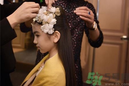 9歲女生的標(biāo)準(zhǔn)身高體重是多少？9歲女生正常身高體重是多少？