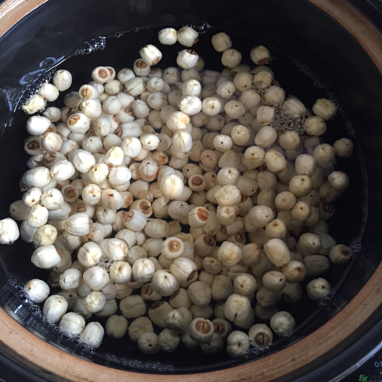 蓮蓉月餅的餡料是什么？蓮蓉月餅的餡料怎么做？