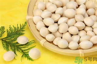 白果什么時候成熟？沒熟的白果能不能吃？