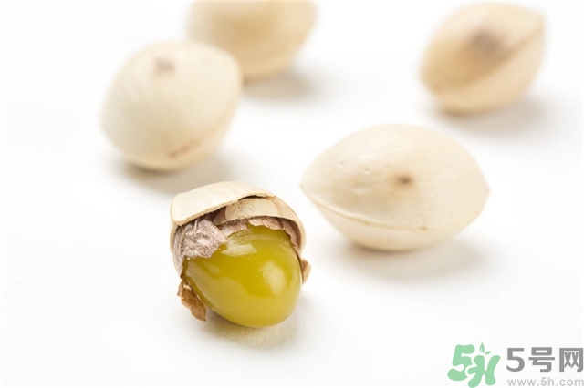 白果什么時候成熟？沒熟的白果能不能吃？