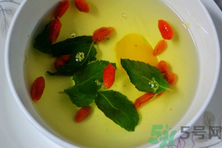枸杞和檸檬能一起泡水喝嗎？檸檬枸杞茶的功效