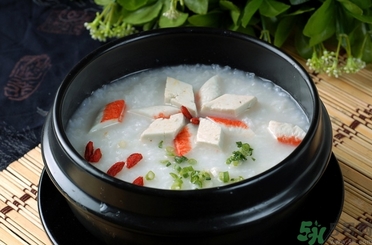 結(jié)腸息肉手術(shù)后吃什么？結(jié)腸息肉手術(shù)后要注意什么？