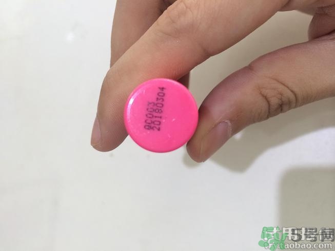 夢妝唇膏筆怎么用?夢妝唇膏筆使用方法。