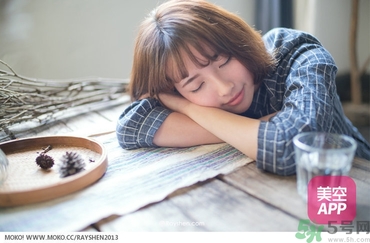 紋眉后多久恢復(fù)自然？紋眉多久能變得自得自然？