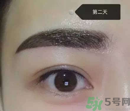 紋眉后多久恢復(fù)自然？紋眉多久能變得自得自然？