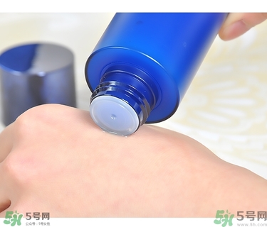 ahc水乳好用嗎？ahc水乳怎么樣？