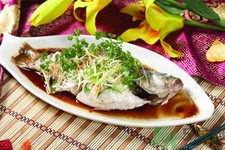 如何挑選新鮮魚？怎樣吃到不被污染的魚？