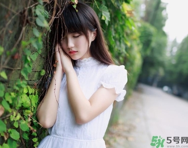 外陰瘙癢有灼熱感是怎么回事？外陰瘙癢有灼熱感怎么辦？