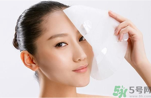敷面膜臉上刺痛是怎么回事？如何正確敷面膜