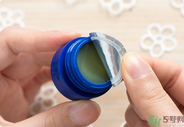 Blistex碧唇小藍(lán)罐好用嗎？怎么用？