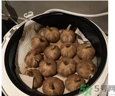 黑蒜可以補(bǔ)身體嗎？怎么自制黑蒜？