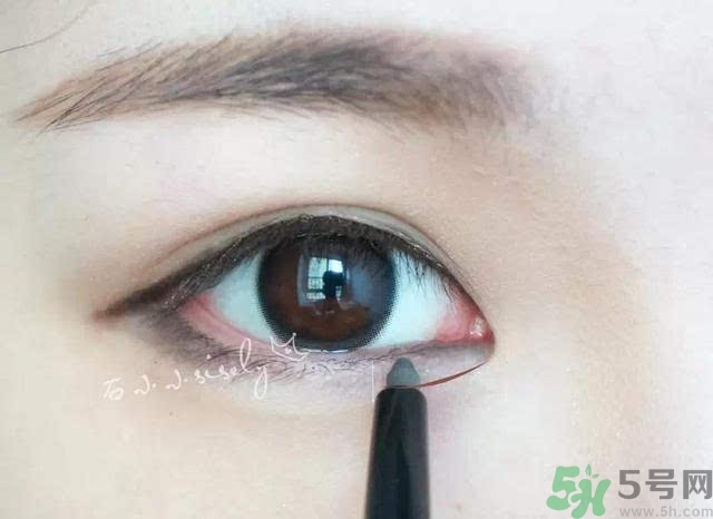 iu李智恩桃花妝怎么化？iu李智恩桃花妝怎么打造？