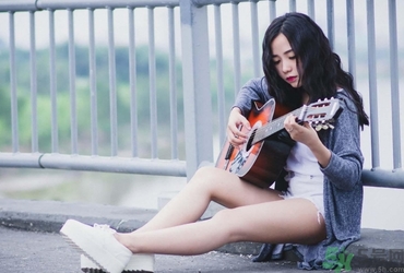 女性頭暈?zāi)垦Ｔ趺椿厥拢颗灶^暈?zāi)垦Ｔ趺崔k？