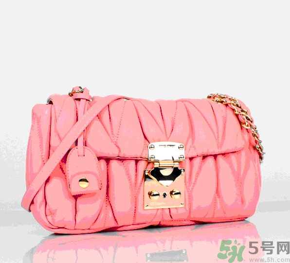 miumiu是哪個國家的牌子？miumiu是prada旗下的嗎？