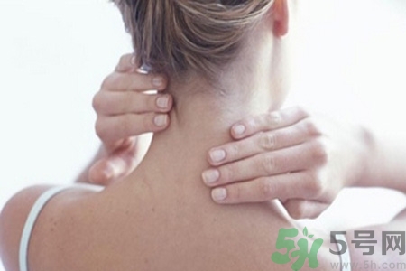 預(yù)防頸椎病的方法是什么？老年人如何預(yù)防頸椎病？