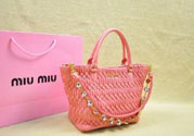 miumiu是哪個國家的牌子？miumiu是prada旗下的嗎？