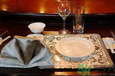 開水燙餐具能消毒嗎？高溫能消毒餐具嗎？