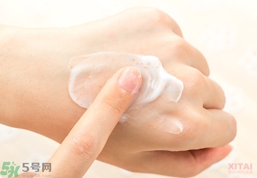 資生堂護(hù)手霜怎么樣？資生堂護(hù)手霜100g紅罐好用嗎？
