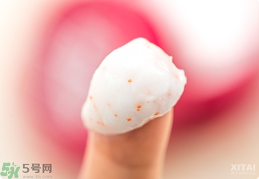 資生堂護(hù)手霜怎么樣？資生堂護(hù)手霜100g紅罐好用嗎？