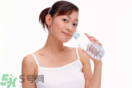 喝水能預(yù)防心血管疾病嗎？什么時候喝水對身體最好？