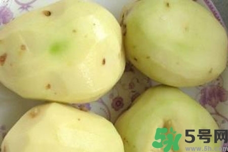 土豆發(fā)綠還能吃嗎？土豆發(fā)綠皮削皮后能吃嗎？