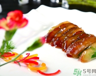 海參可以和牛奶一起吃嗎？吃完海參可以喝牛奶嗎？