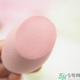 葫蘆海綿粉撲怎么用？葫蘆粉撲使用方法