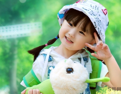 小孩耳朵疼是怎么回事？小孩耳朵疼怎么辦？
