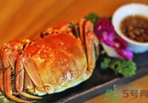 大閘蟹蒸多長時(shí)間？沒熟的大閘蟹可以吃嗎？