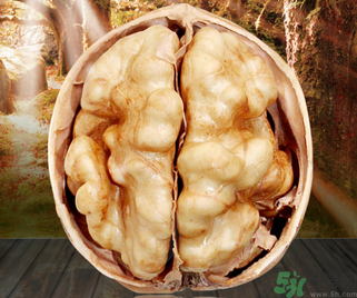紙皮核桃和薄皮核桃的區(qū)別？紙皮核桃和薄皮核桃哪個好？