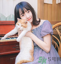 皮膚不白的人染什么顏色的頭發(fā)？頭發(fā)顏色怎么選擇？