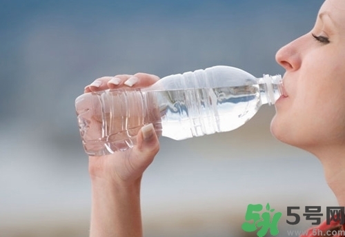 皮膚不白是什么原因？皮膚不白怎么辦