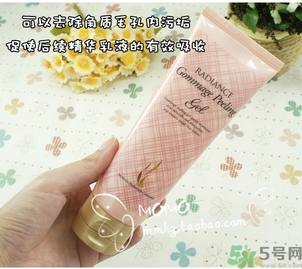 ahc去角質(zhì)啫喱怎么樣？ahc去角質(zhì)好用嗎？