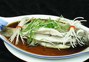 鱸魚(yú)的熱量是多少？清蒸鱸魚(yú)的熱量是多少？